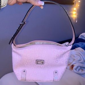 Guess Purse🎀